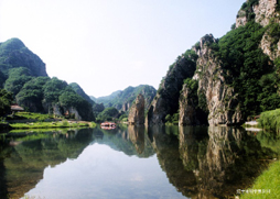 東北小桂林-冰峪溝.英納湖游船一日游(0購(gòu)物0自費(fèi)，含午餐)